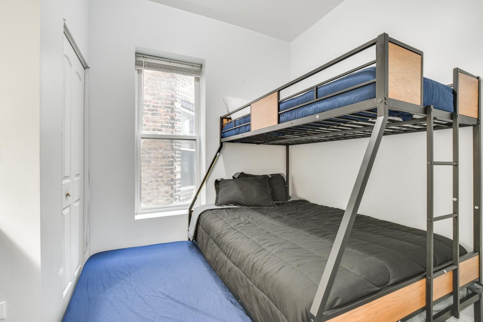 Vacation About 7 Mi To Downtown Apartment